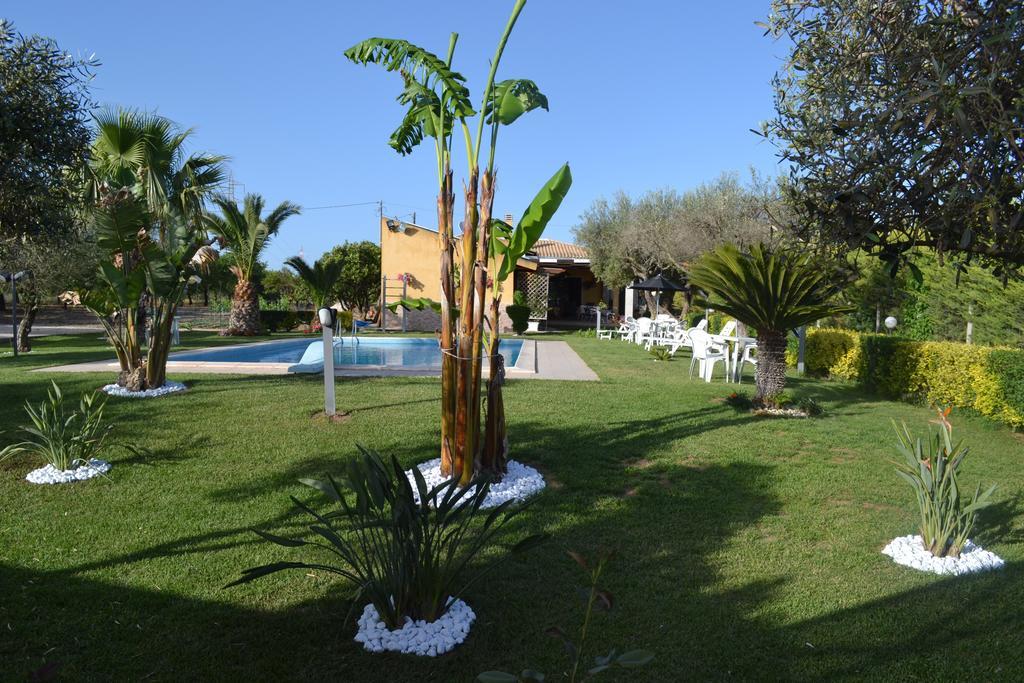 Villa Adriana B&B Comiso Exterior foto