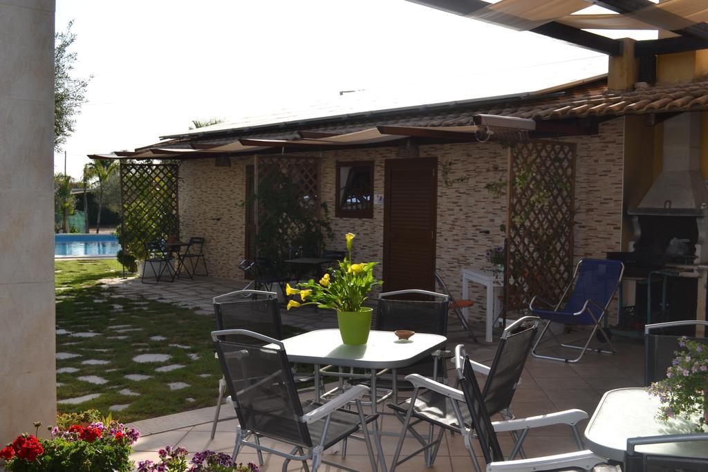 Villa Adriana B&B Comiso Exterior foto