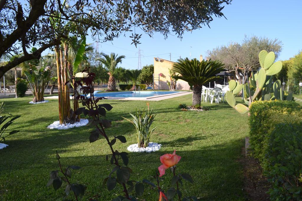 Villa Adriana B&B Comiso Exterior foto
