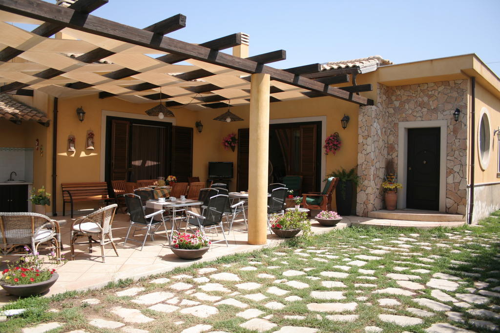 Villa Adriana B&B Comiso Exterior foto